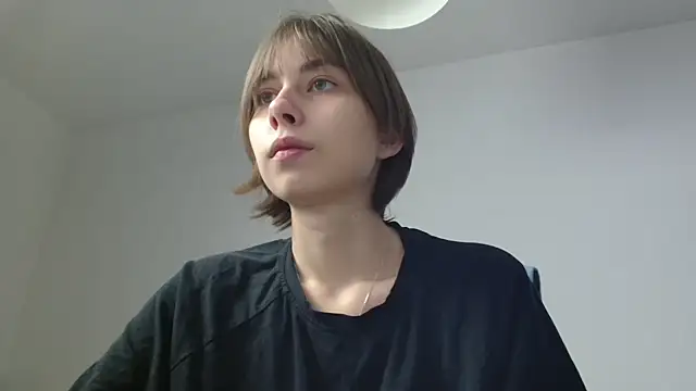 Dewkiss online show from December 1, 1:38 pm