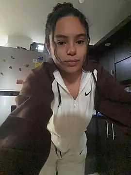 Ciara Lawrence online show from November 25, 2:06 pm