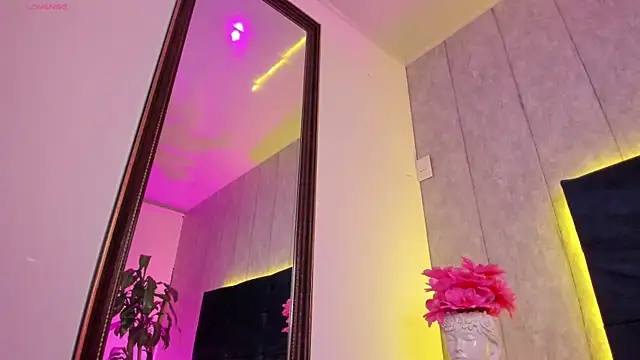 marysofff online show from December 2, 8:41 am