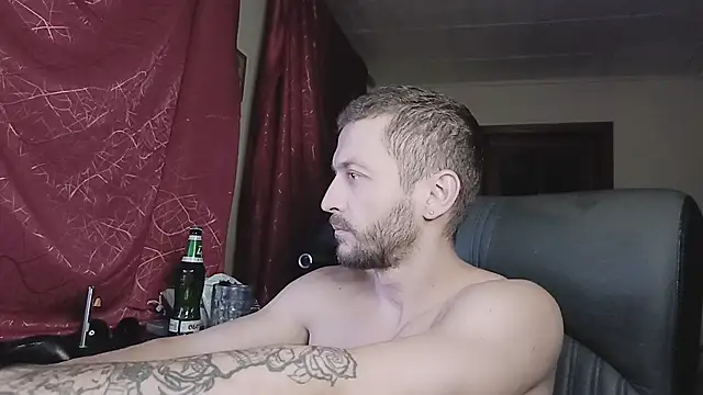 333Alone in theDark777 online show from November 20, 4:40 pm