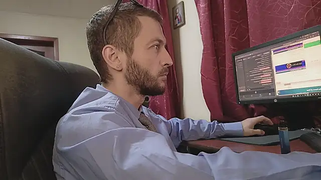 333Alone in theDark777 online show from November 29, 4:43 pm