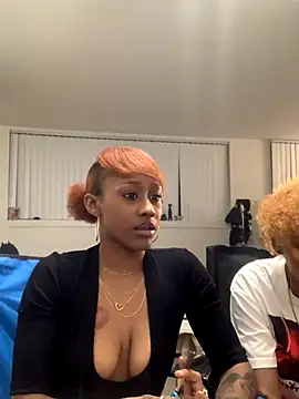 Hefnerbabyy online show from November 18, 6:40 am