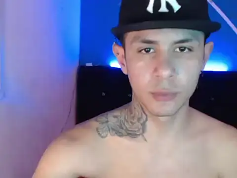 damiansexyboy69 online show from November 20, 3:12 pm