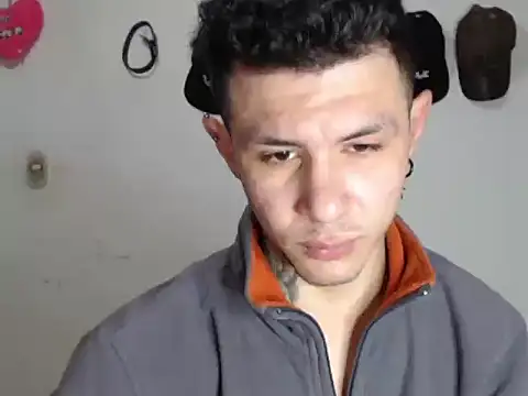 damiansexyboy69 online show from November 22, 3:38 am