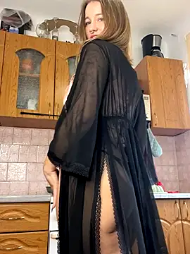 yourladyMary online show from November 25, 2:22 am