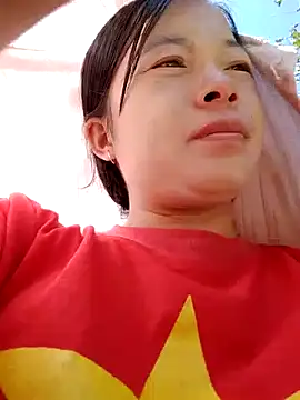 may-man online show from November 25, 5:51 am