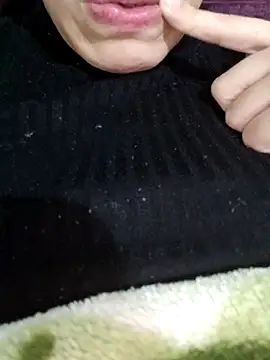 fatimafalor online show from December 3, 8:29 pm