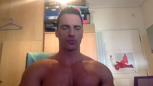 bubblemaleass35 online show from November 13, 11:20 am