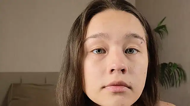 ArleenVizena online show from November 22, 3:00 pm