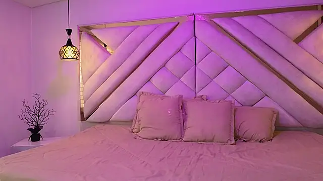 antonella owenn online show from November 28, 7:27 pm