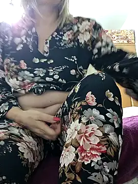 Tania9  online show from November 17, 2:23 pm