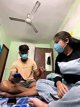 Snapshot of Cute_hotzara chatting on November 14, 4:33 am Cute hotzara online show from November 14, 4:33 am