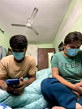 Snapshot of Cute_hotzara chatting on November 24, 4:34 am Cute hotzara online show from November 24, 4:34 am