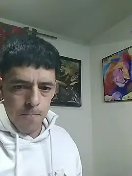 Snapshot of Junior_47 chatting on December 19, 8:10 am Junior 47 online show from December 19, 8:10 am