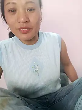 t-t-babe online show from December 1, 7:46 am