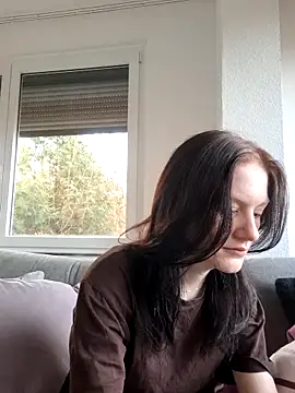 Lilly hase online show from November 18, 8:52 am