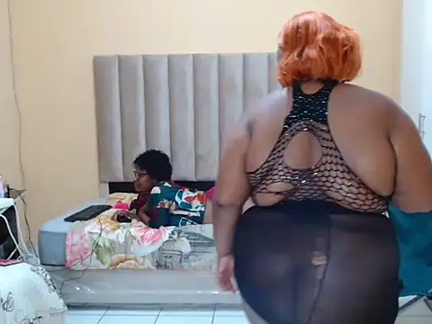AssQueenXX40 online show from November 14, 9:02 pm
