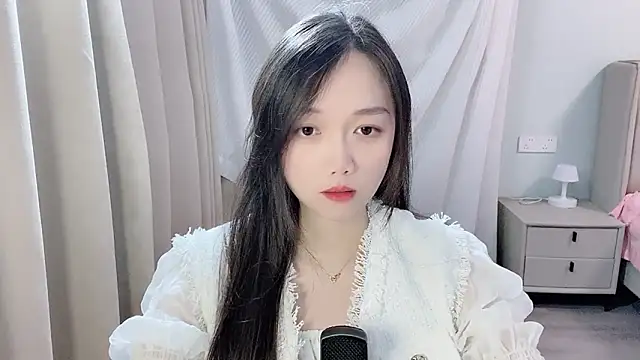 Snapshot of BoiI2u chatting on November 19, 3:34 pm BoiI2u online show from November 19, 3:34 pm