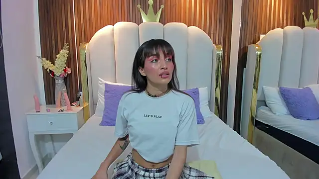 pixxxy skinny online show from November 16, 5:24 am