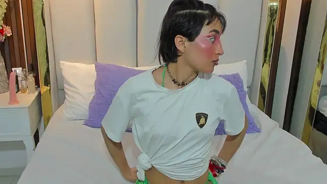 pixxxy skinny online show from November 18, 12:31 pm