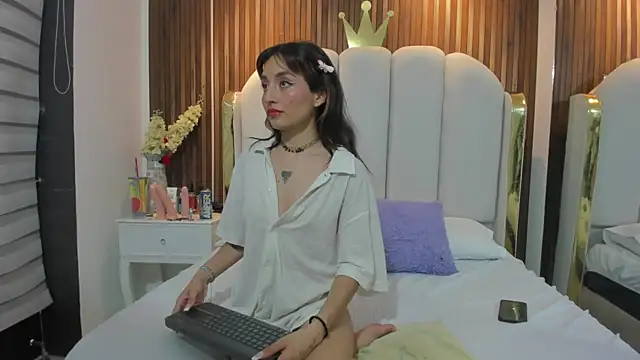 pixxxy skinny online show from November 27, 7:38 pm