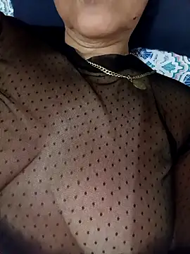 Kasandraloves online show from December 3, 4:53 am