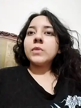 Snapshot of chibi_love chatting on November 27, 8:38 am chibi love online show from November 27, 8:38 am