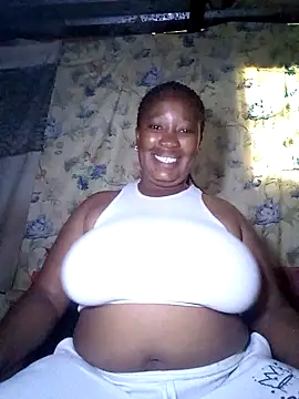 MissMoyo online show from November 18, 3:05 pm