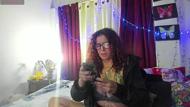 OpheliA TintA online show from November 21, 8:07 pm