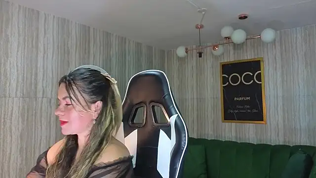 paula lorens t1  online show from November 21, 2:32 am