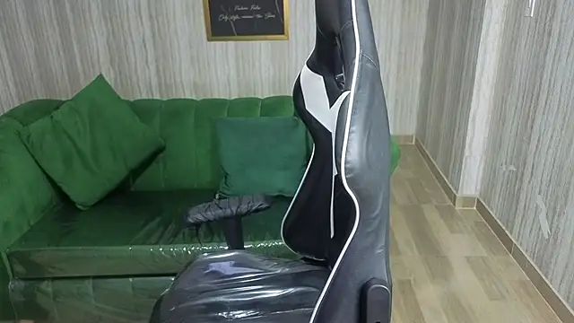 paula lorens t1  online show from November 28, 3:09 am