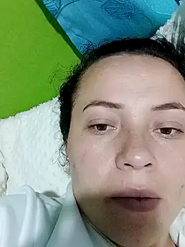 Snapshot of Rouse_hot_ chatting on December 15, 11:53 pm Rouse hot online show from December 15, 11:53 pm