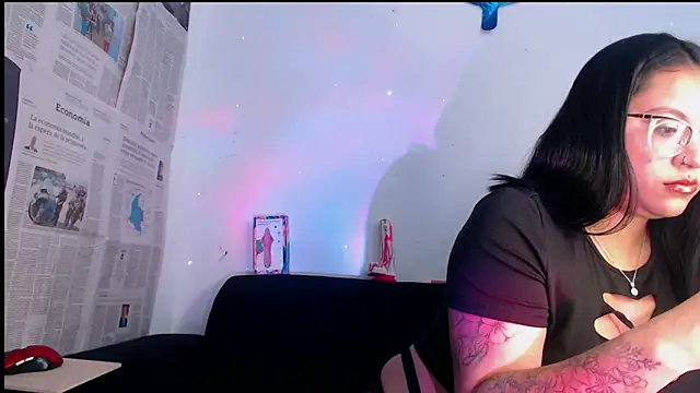 Janna Dolce online show from December 5, 1:09 pm