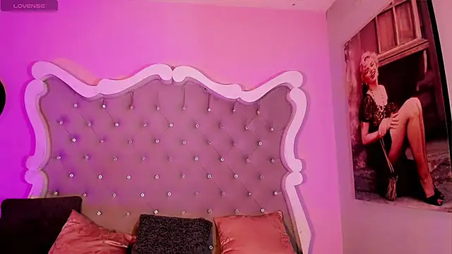 LeslieAmor1 online show from November 23, 5:51 am