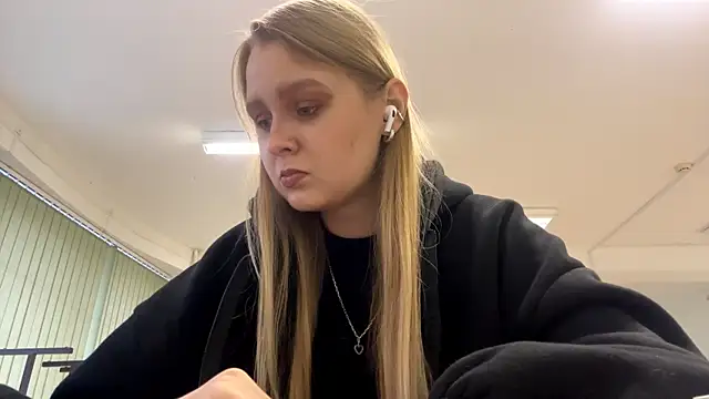 PaulitaSolow online show from November 22, 9:41 am