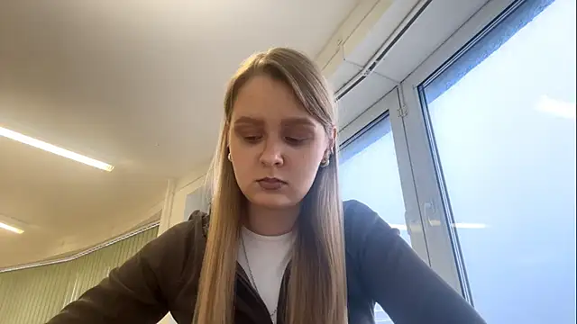 PaulitaSolow online show from November 30, 12:09 pm