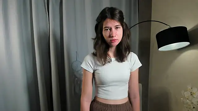 Snapshot of MarilynMun chatting on November 26, 2:23 am MarilynMun online show from November 26, 2:23 am