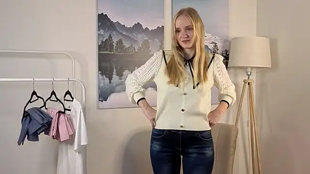 ToshiaPotvin online show from November 16, 7:14 am