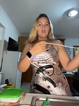 Snapshot of asshly20 chatting on November 28, 4:20 pm asshly20 online show from November 28, 4:20 pm