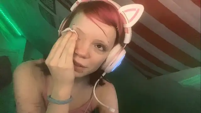 Snapshot of Storma_Webber chatting on November 25, 12:27 pm Storma Webber online show from November 25, 12:27 pm