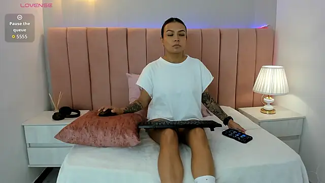 Snapshot of Anita_wood chatting on November 21, 9:46 pm Anita wood online show from November 21, 9:46 pm