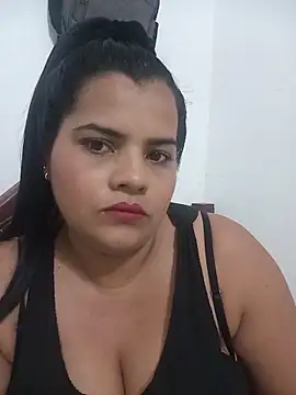 Snapshot of _QueenSofia_ chatting on December 1, 2:05 am QueenSofia online show from December 1, 2:05 am