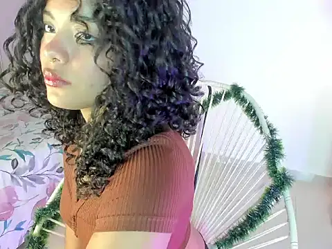 Snapshot of Agsi_goddess chatting on November 16, 3:56 am Agsi goddess online show from November 16, 3:56 am