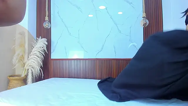 Snapshot of Loversinfire2 chatting on December 2, 8:15 pm Loversinfire2 online show from December 2, 8:15 pm