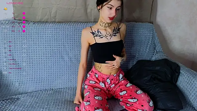 Donna Hicks online show from November 30, 2:48 am