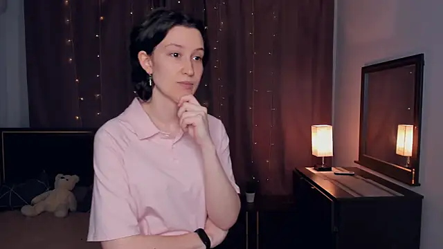 NenaBriand online show from December 2, 8:08 am