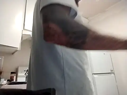 CarlosStillBig online show from November 20, 3:45 pm