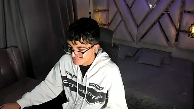 sayronvg online show from November 24, 11:43 am