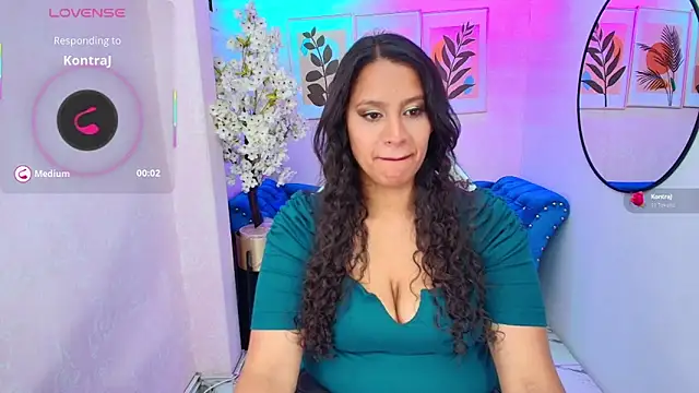 Lili rousx online show from November 26, 3:18 am