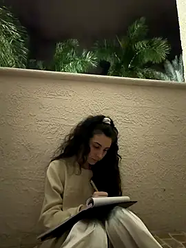 Snapshot of sometimesmiachristina chatting on December 16, 12:26 am sometimesmiachristina online show from December 16, 12:26 am